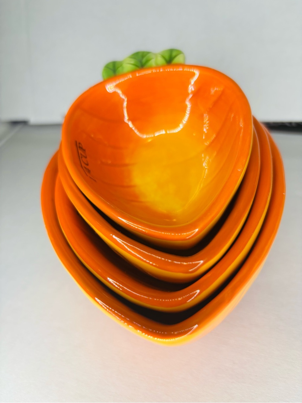 Ceramic Carrot-Shaped Measuring Cups - Picture 2 of 8